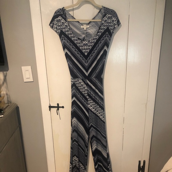 Blue and white jumpsuit - Picture 2 of 4